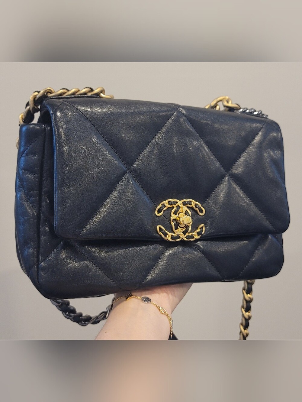 Chanel Black Quilted Lambskin Classic Chain Shoulder Bag
